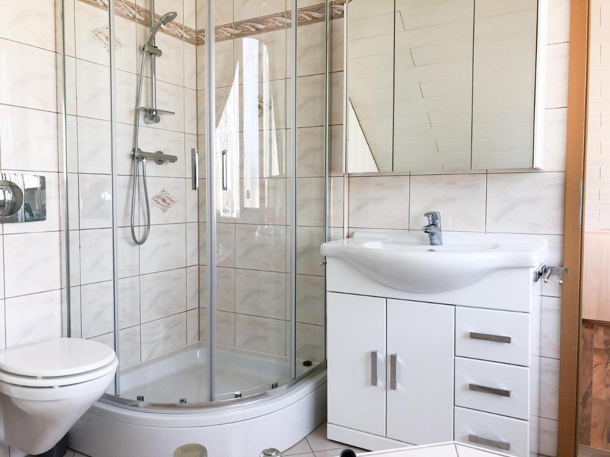 Ferienhaus Direkt An Der Spree Mit Whirlpool Und Sauna Berlin Exterior photo
