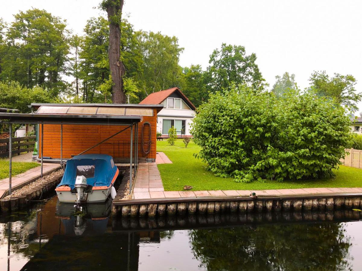 Ferienhaus Direkt An Der Spree Mit Whirlpool Und Sauna Berlin Exterior photo
